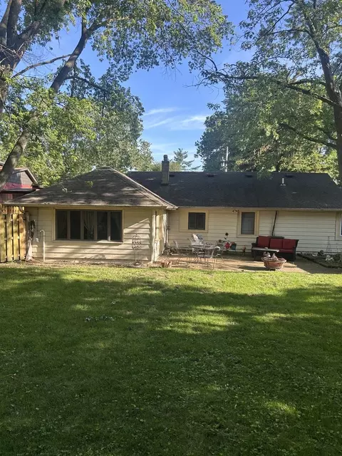 206 E Sycamore St, Normal, IL 61761 photo 4