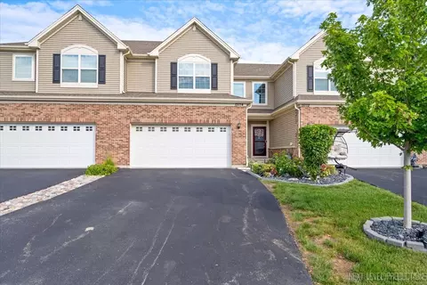 15114 W Quincy Cir, Manhattan, IL 60442