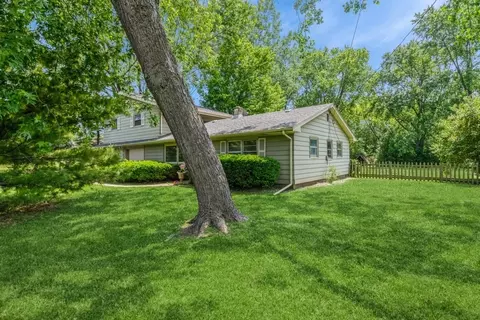 3421 Atlantic Ave, Gurnee, IL 60031 photo 2