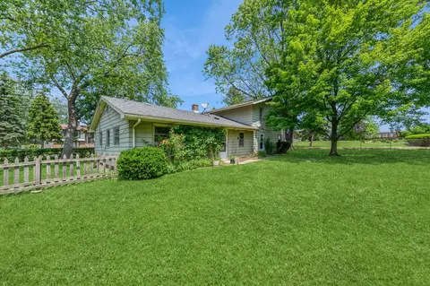 3421 Atlantic Ave, Gurnee, IL 60031 photo 3