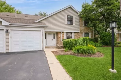 371 Southbury Ct #B2, Schaumburg, IL 60193