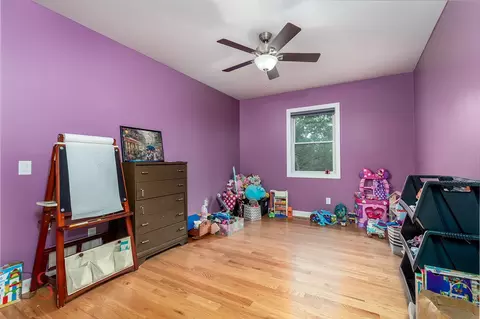 Bedroom - 1661 Locust Rd, Morris, IL 60450 photo 3 of 4