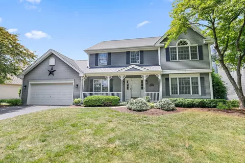 905 Pember Cir, West Dundee, IL 60118