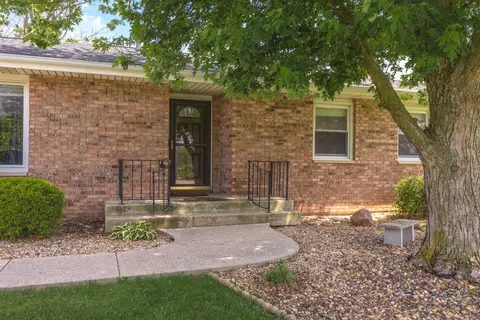 305 S Eighth Ave, Chenoa, IL 61726 photo 33