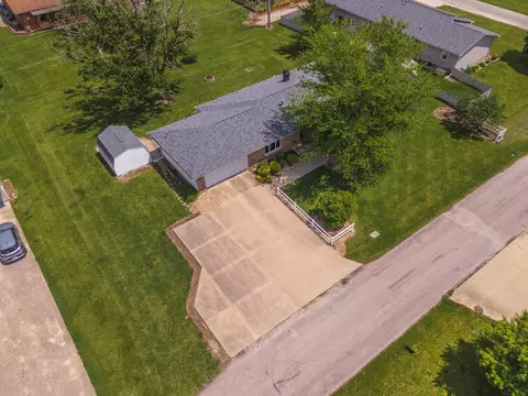 305 S Eighth Ave, Chenoa, IL 61726 photo 40