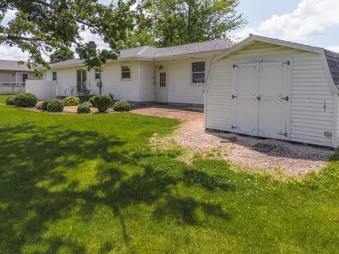 305 S Eighth Ave, Chenoa, IL 61726 photo 35