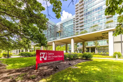 9655 Woods Dr #1009, Skokie, IL 60077