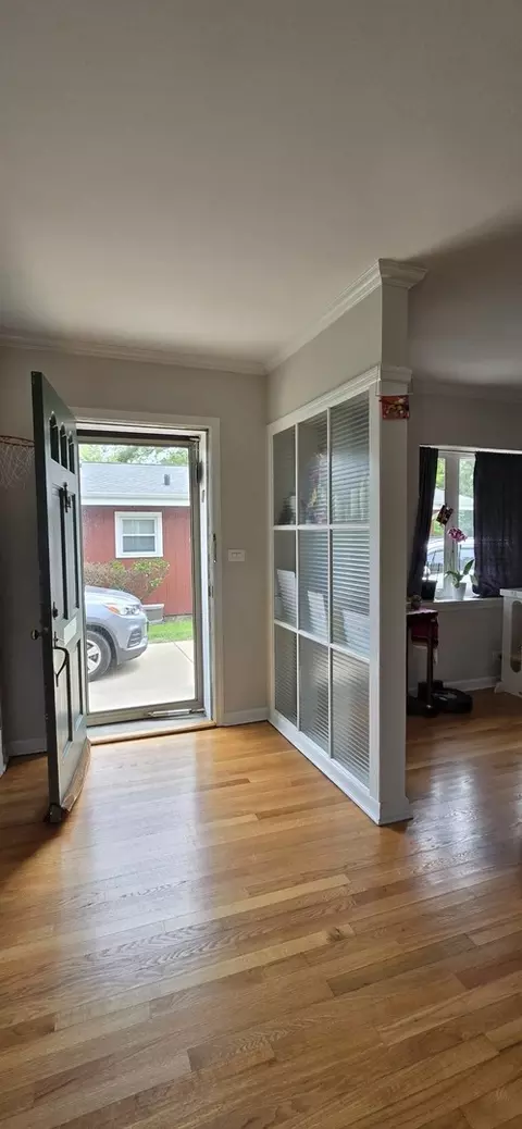 Other - 1278 E River Dr, Des Plaines, IL 60018 photo 2 of 18