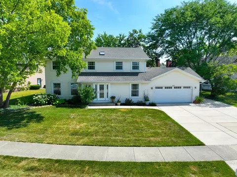 5806 Prairie Ln, Palatine, IL 60067