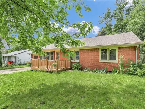 Exterior - 615 Breen Dr, Champaign, IL 61820 photo 2 of 8