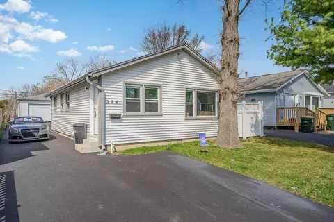324 N Prospect Dr, Round Lake Park, IL 60073