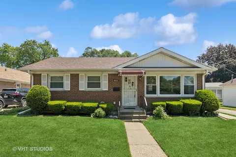 8411 Mansfield Ave, Morton Grove, IL 60053