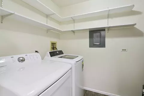 Other - 1053 Scanlon Dr #B1, Wheeling, IL 60090 photo 2 of 5