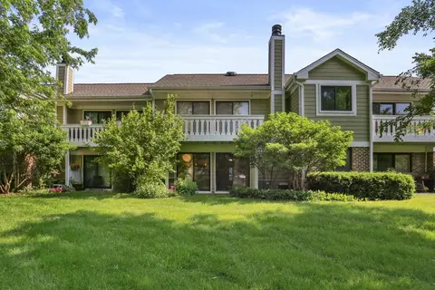 Exterior - 1053 Scanlon Dr #B1, Wheeling, IL 60090 photo 3 of 3