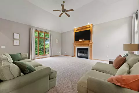 Living - 219 Eaglewood Pl, Rockton, IL 61072 photo 1 of 5