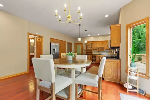 Dining - 219 Eaglewood Pl, Rockton, IL 61072 photo 4 of 4
