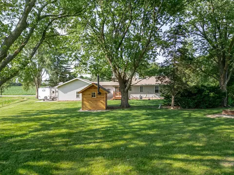 Exterior - 12501 Hebron Rd, Hebron, IL 60034 photo 5 of 5