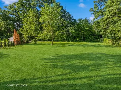 9517 W Central Rd, Des Plaines, IL 60016 photo 15