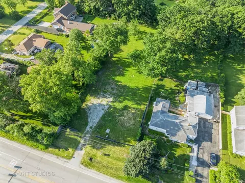 9517 W Central Rd, Des Plaines, IL 60016 photo 22