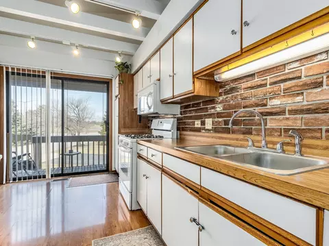 Kitchen - 2326 Olde Mill Rd, Plainfield, IL 60586 photo 1 of 3