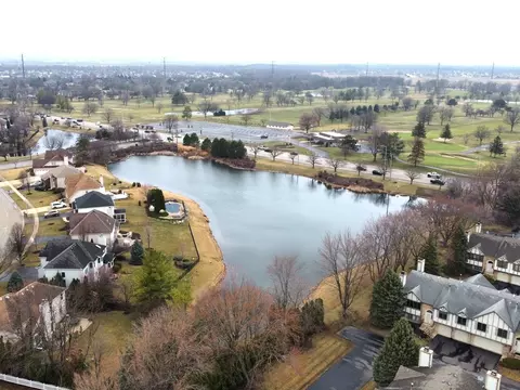 View/Area - 2326 Olde Mill Rd, Plainfield, IL 60586 photo 3 of 3