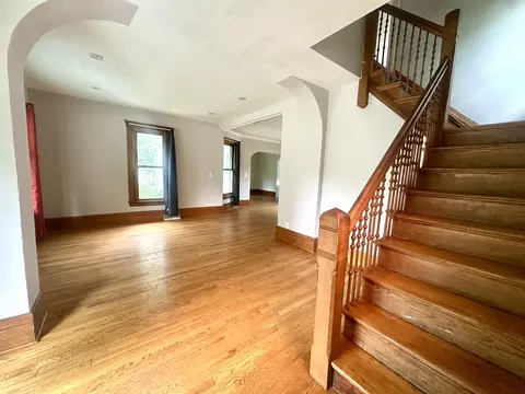 316 N Worth Ave, Elgin, IL 60123 photo 5