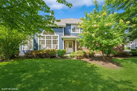 1152 S Parkside Dr, Palatine, IL 60067