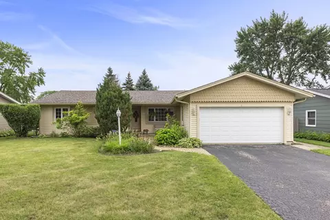 235 Parkchester Rd, Elk Grove Village, IL 60007