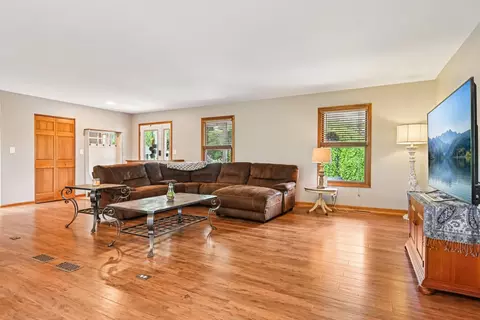 6180 Elm St, Union, IL 60180 photo 2