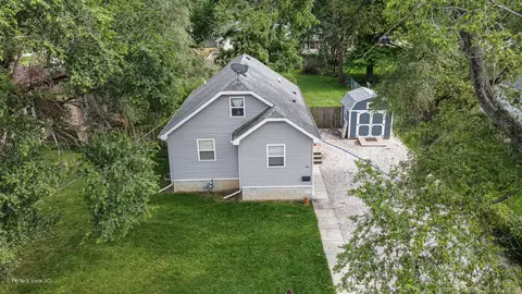 385 W Oak St, Coal City, IL 60416