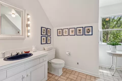 Bath - 113 Crabapple Ln, Morris, IL 60450 photo 6 of 9