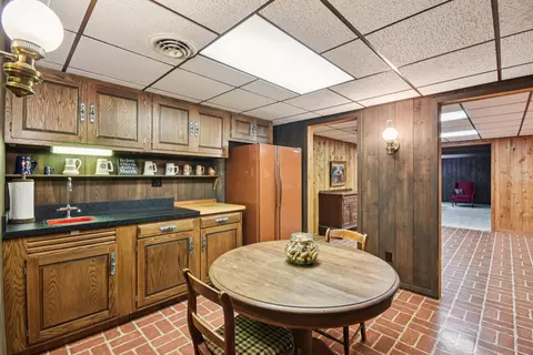 Kitchen - 113 Crabapple Ln, Morris, IL 60450 photo 9 of 9