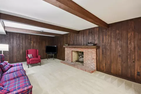 Living - 113 Crabapple Ln, Morris, IL 60450 photo 5 of 5