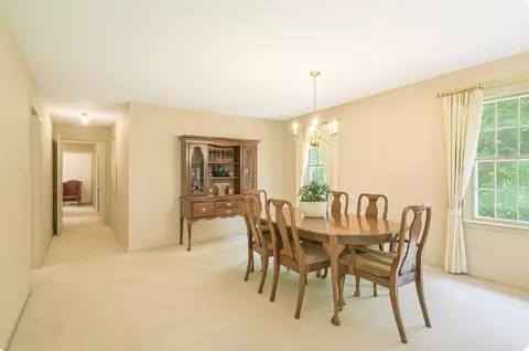 Dining - 113 Crabapple Ln, Morris, IL 60450 photo 3 of 4