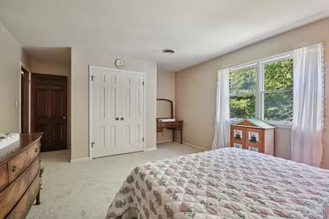 Bedroom - 113 Crabapple Ln, Morris, IL 60450 photo 6 of 10