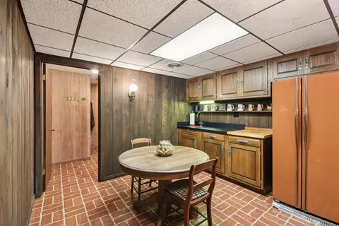 Kitchen - 113 Crabapple Ln, Morris, IL 60450 photo 8 of 9
