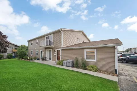 7927 164th Pl #236, Tinley Park, IL 60477
