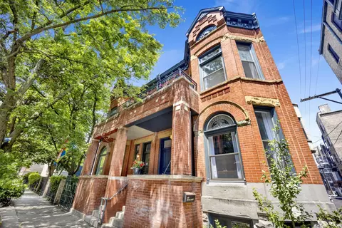 514 W Grant Pl, Chicago, IL 60614
