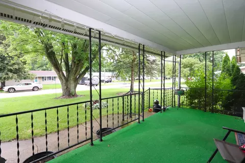 Exterior - 403 10th St, Mazon, IL 60444 photo 3 of 7