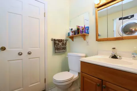 Bath - 403 10th St, Mazon, IL 60444 photo 1 of 2