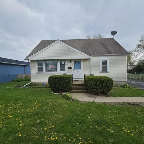 261 Macarthur Dr, Northlake, IL 60164