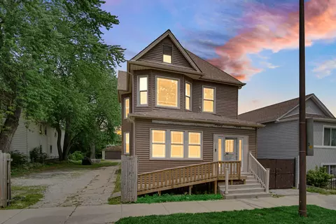 320 E 138th St, Chicago, IL 60827