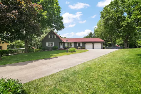 2848 N La Salle Dr, Bourbonnais, IL 60914
