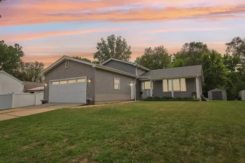 1705 N Donovan St, Mchenry, IL 60050
