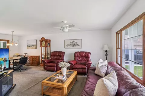 1705 N Donovan St, Mchenry, IL 60050 photo 8