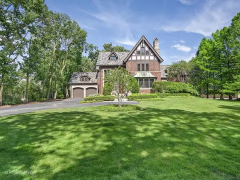 841 S County Line Rd, Hinsdale, IL 60521