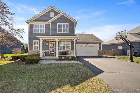 3047 Chalkstone Ave, Elgin, IL 60124