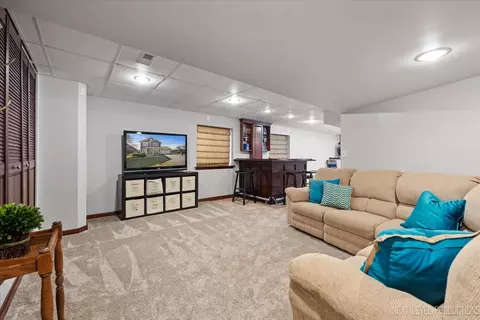 3047 Chalkstone Ave, Elgin, IL 60124 photo 25