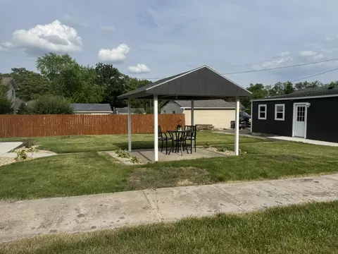 Exterior - 401 E 1st St, Oglesby, IL 61348 photo 5 of 6