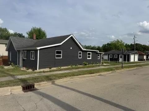 401 E 1st St, Oglesby, IL 61348